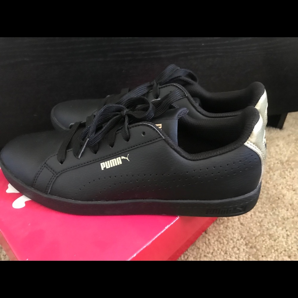 Puma Sneakers